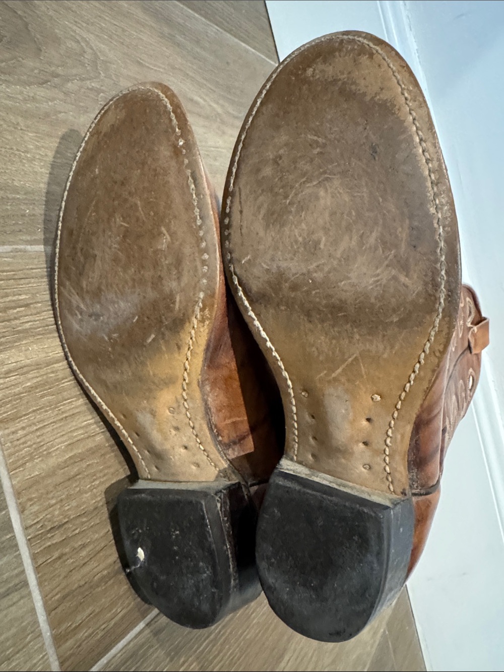 Wrangler Brown Leather Western Heeled Boots with White Pull Tabs - Picture 6 of 6